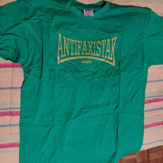 Camiseta B&C Antifascista Talla XL
