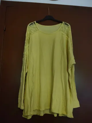 Maglia donna gialla con pizzo