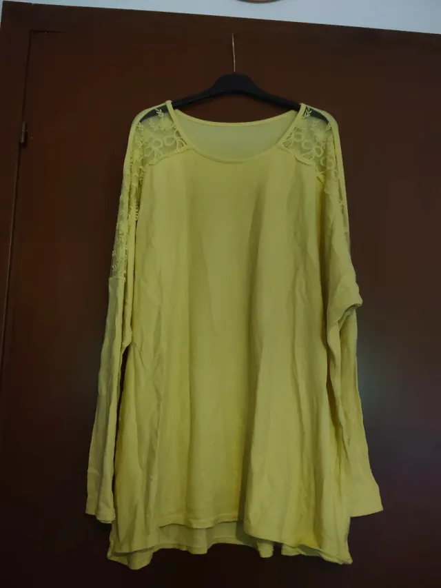 Maglia donna gialla con pizzo