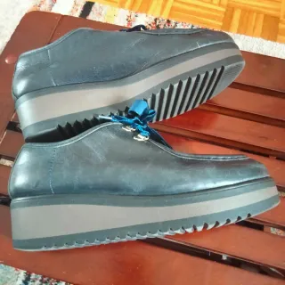Zapato cordones piel azul T.39