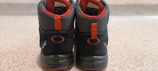 Zapatos de seguridad FORLI negros y rojos