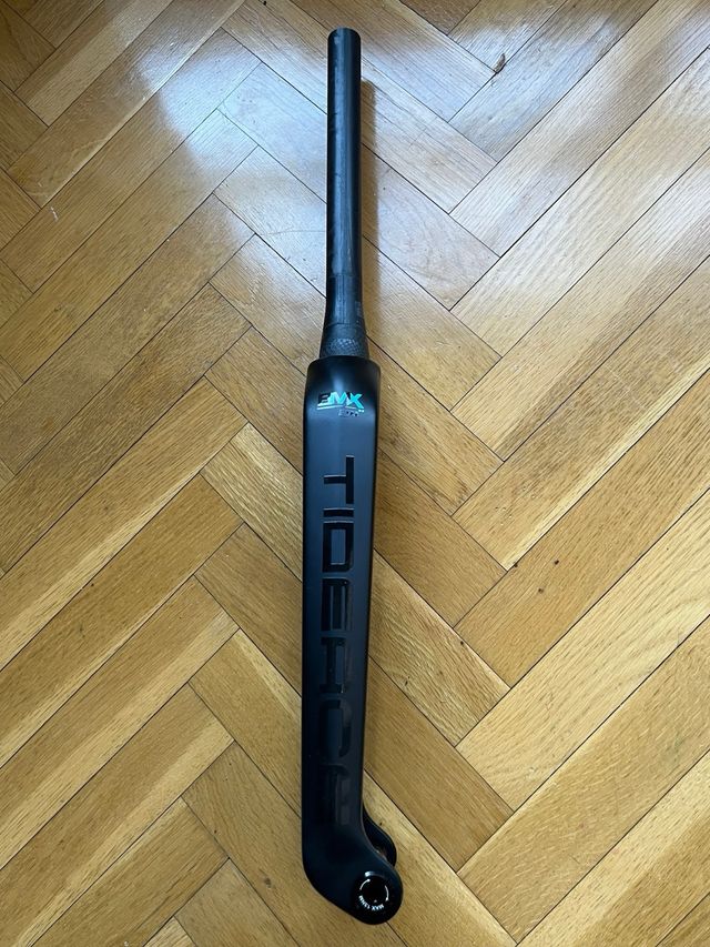 Horquilla de carbono para bicicleta BMX.NUEVA