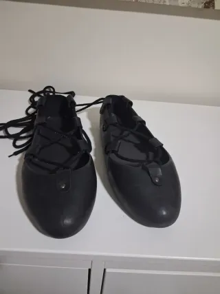 Alpargatas  ,abarcas de goma negras talla 43
