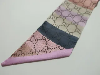 Pañuelo Gucci GG Beige y Rosa