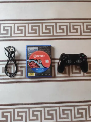 PS4 (PlayStation 4) Negra + Mando y  cables