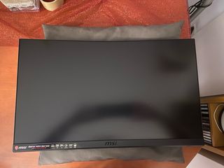 Monitor MSI Optix G24C4 Curvo