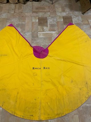 Capote de Roca Rey 