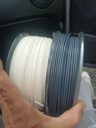 Hilo para impresora 3D (blanco y gris)