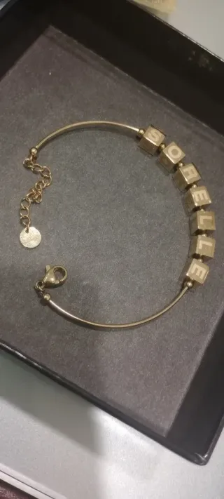 Bracciale con lettere sorelle 