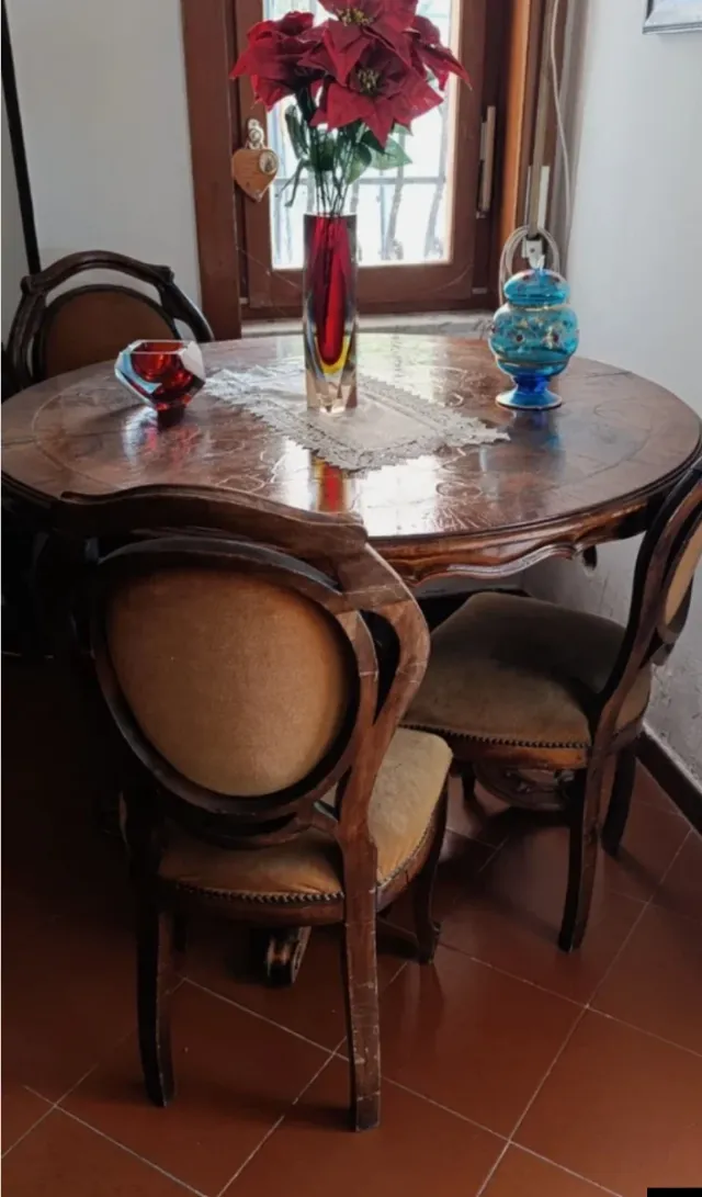 Salotto antico completo in Radica di Noce