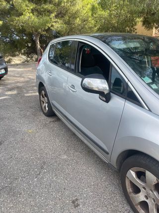 Peugeot 3008 2014