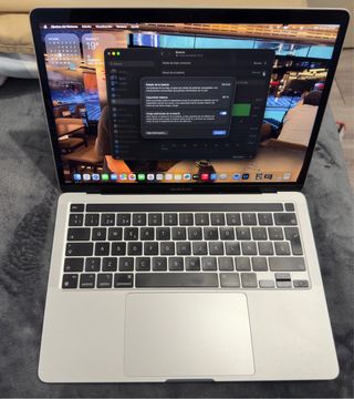 MacBook Pro M2 Plata
