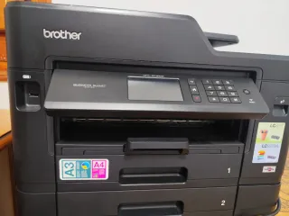 Impresora Multifunción Brother Negra