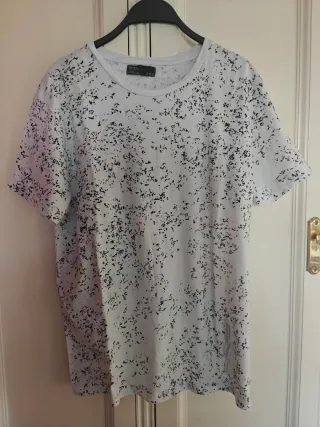 Camiseta Bershka Estampada