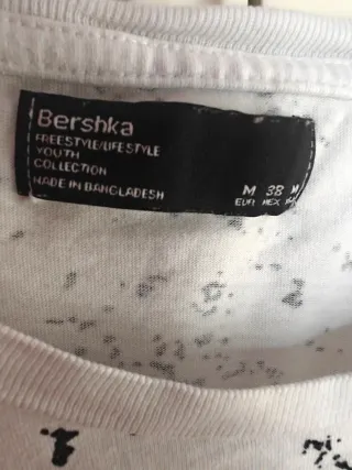 Camiseta Bershka Estampada