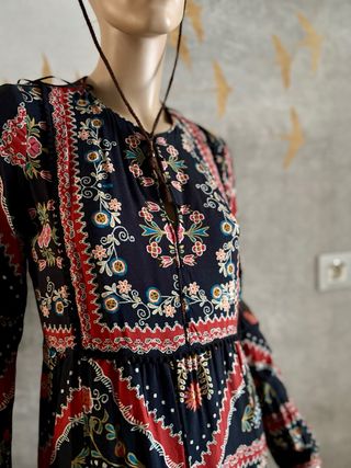 Vestido estampado boho, bajo asimétrico Zara T L