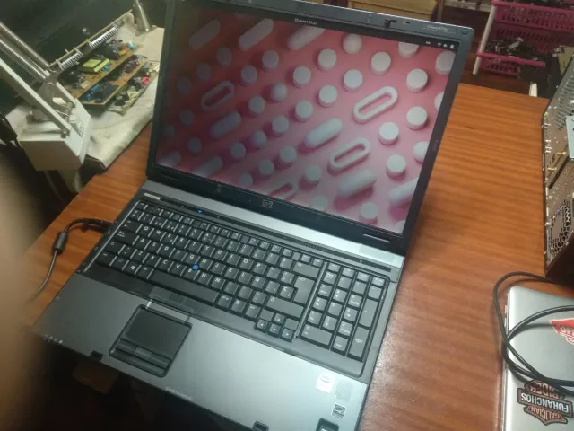 Computer portatile HP 8710p 17