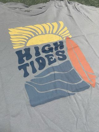 Camiseta High Tides Surf