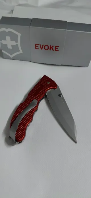 Navaja Victorinox Evoke Roja