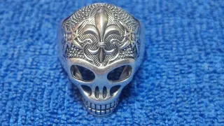 Anillo Thomas Sabo Calavera Fleur de Lis