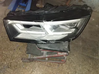 Faro Audi Q5 2020 Sinistro