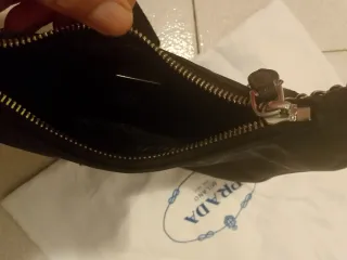 Borsa Prada Re-Edition 2005 Nera Zipper problem