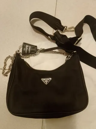 Borsa Prada Re-Edition 2005 Nera Zipper problem