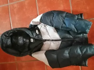 Chaqueta Nike Plumas Niño Talla M