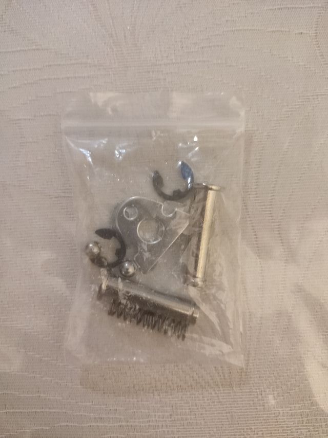 Clavijas de pie para moto