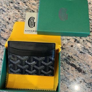 Tarjetero Goyard Paris
