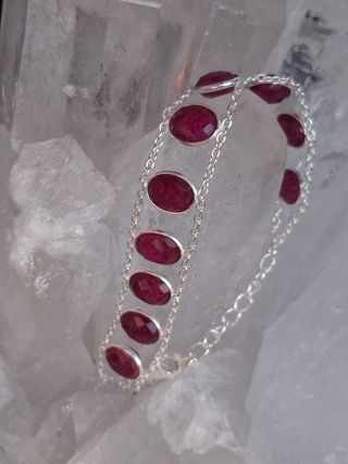 Pulsera de Rubí en Plata de Ley