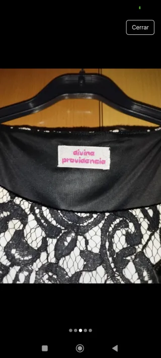 Vestido encaje negro y blanco - Divina Providencia