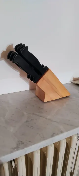 Ceppo portacoltelli in legno