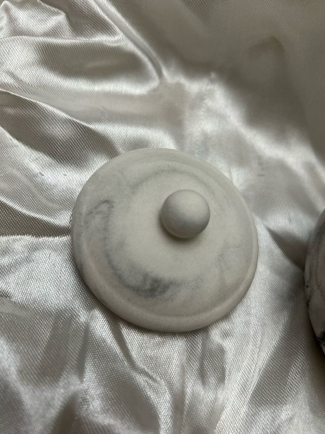 Barattolo con coperchio effetto marmo