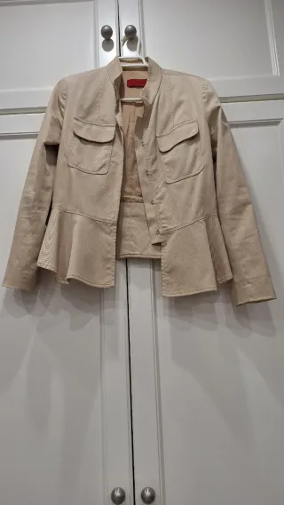 Chaqueta Carolina Herrera Beige