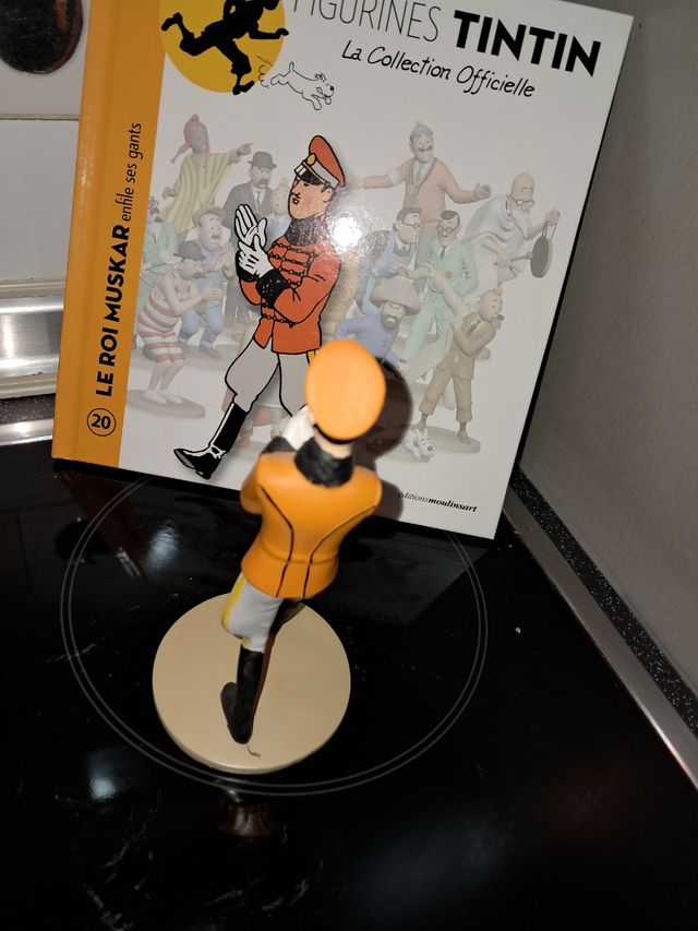 Figura Tintín Rey Muskar Colección Oficial