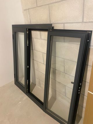 Ventana aluminio negro Climalit
