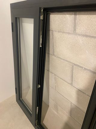 Ventana aluminio negro Climalit