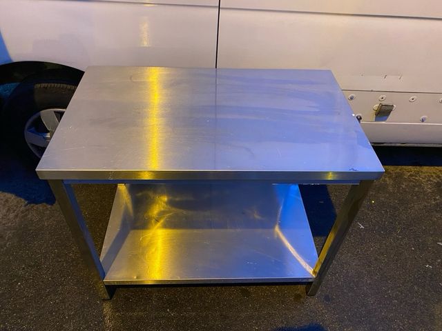 Mesa de acero inoxidable