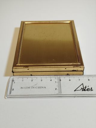 Estuche dorado vintage
