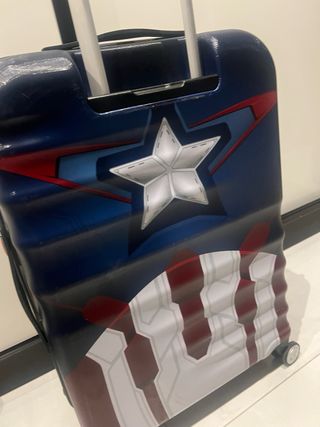 Maleta Mediana American Tourister Súper Héroes
