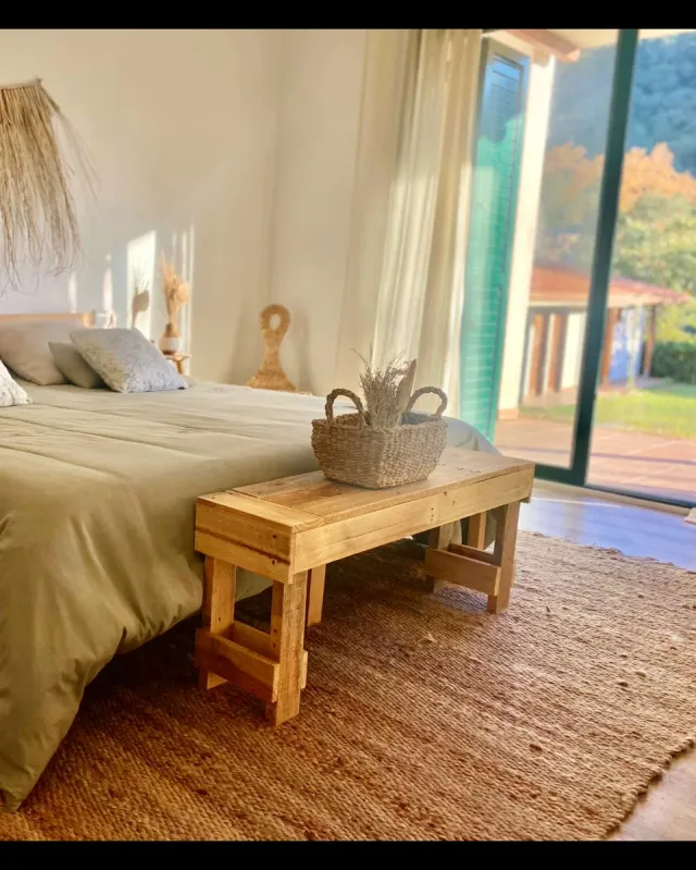 Panca rustica in legno fatta a mano