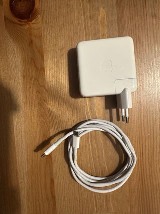 MacBook Pro 13 2019 Intel i7 16GB RAM