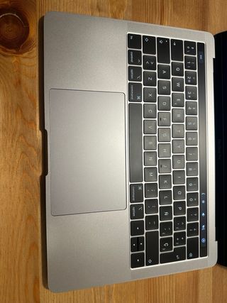 MacBook Pro 13 2019 Intel i7 16GB RAM