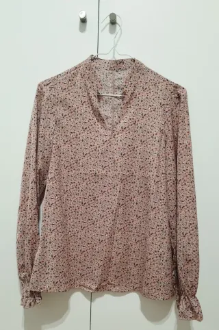 Blusa floral manga larga