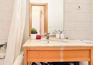 Piso en venta en Sants en Barcelona