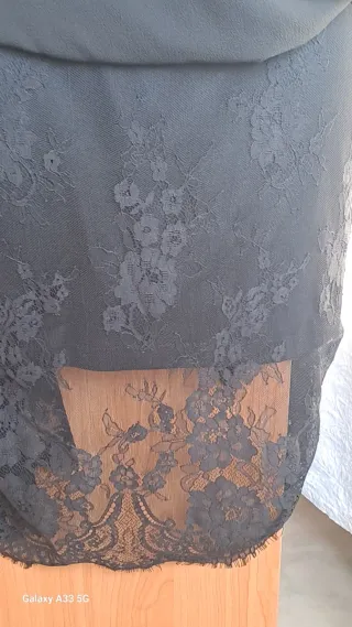 Elegante conjunto falda y blusa negro