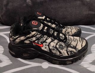 Tenis Nike Air Max Plus TN SE Beige Negro