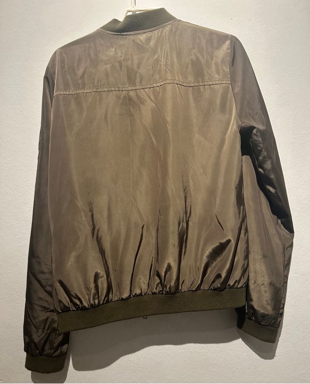 Chaqueta bomber Only verde caqui