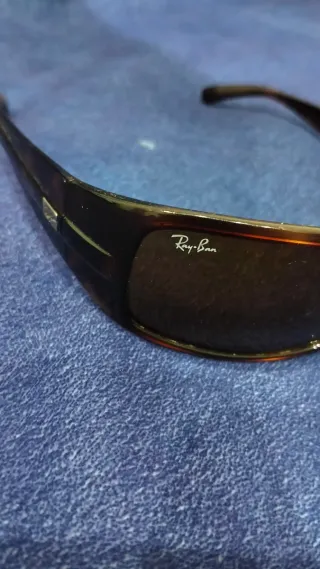 Gafas de sol Ray-Ban RB 4057.